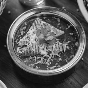 Lasooni Palak Paneer