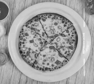 Cheese Onion Capsicum Pizza