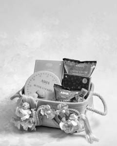 Rosie Flower Hamper Mini