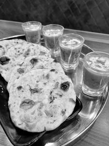 Dal Makhani Shots
