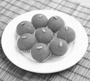 Moti Choor Laddu
