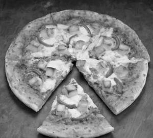 Paneer tikka pizza