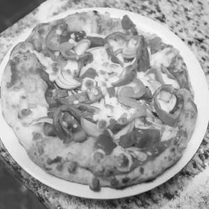 Golden Veg Pizza(Capsicum's, onion and corn) 8"