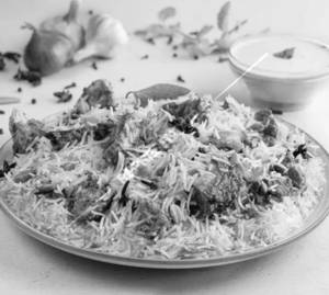 Hyderabadi chicken biryani half