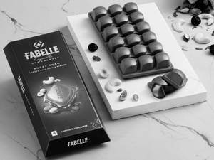 Rocky Road MILK-Handcrafted Chocolate Bar with Fruits Nuts & Crispies