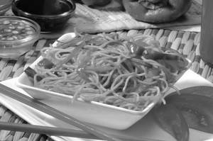 Tom-chi Noodles