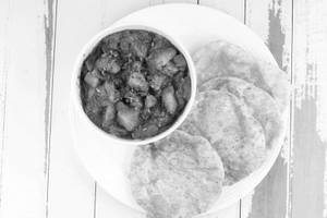 Poori Aloo [4 Pcs]