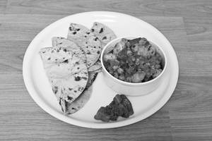 4 Tawa Butter Roti With Seasonal Veg