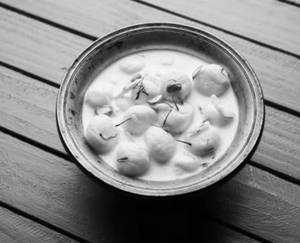 Angoori Rasmalai
