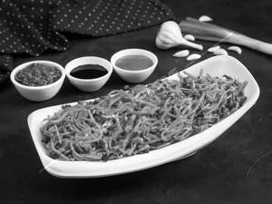 Veg schezwan noodles