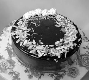 Choco Almond Cake 1kg Eggless