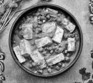 Matar Paneer