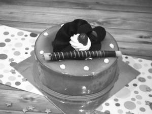 Eggless Vanilla Butterscotch Cake