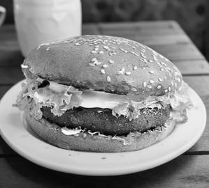 Toi Moi Vegetable Burger