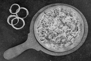 Onion Pizza