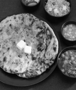 Ambarsari Kulcha Combo