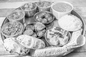 Tiffin (Lunch)[ Serves 2-3 ]