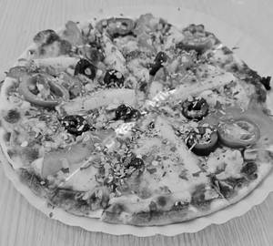 Spicy Blast Pizza