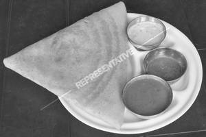 Onion Rawa Paneer Dosa