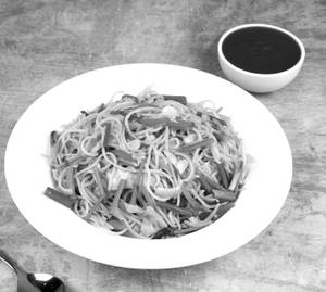 Veg Hakka Noodle