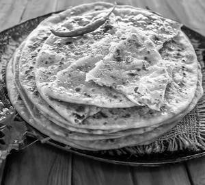 Mixed paratha