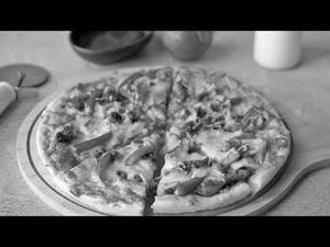 Chilly Chicken Pizza