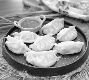 Steamed Momos [8 Pieces]