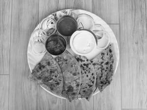 Aloo Pyaj Parantha