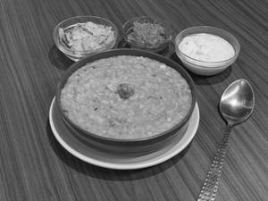 Tadkewali Khichadi