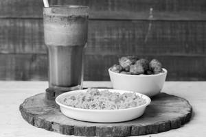 Veg Maggi With Belgian Chocolate Thickshake And Chilli Garlic Pops