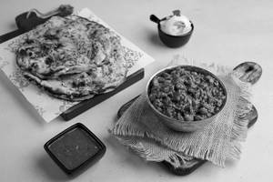 Aloo Stuffed Kulcha Meal