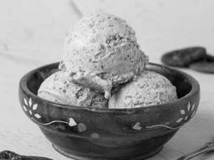 Anjeer Fruit Ice Cream (Scoop) [Regular Scoop (80 gms)]