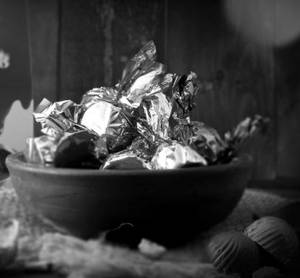 Assorted Nuts Chocolates (15 Pcs)