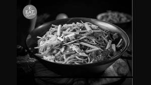 Schezwan Veg Hakka Noodles