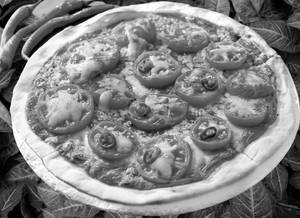 Chilli tomato pizza