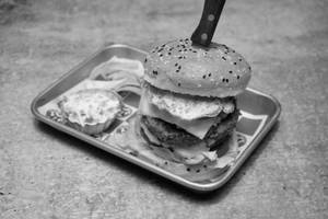 Barn X-treme Burger