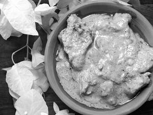 Chicken Reshmi Butter Masala