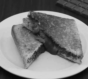 Nutella Chocolate cheese Sandwich (Roasted)