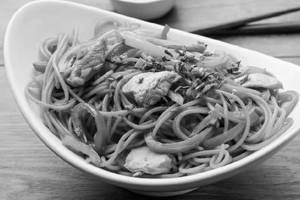 Chicken hakka noodles