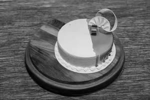 Black Current Premium Cake
