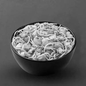 Chicken noodles + garlic chicken (4pcs) + coke or sprite