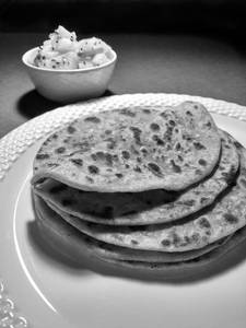 Sada Egg Paratha