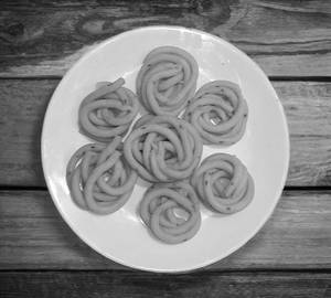Thenkuzhal Murukku(white) 250gms