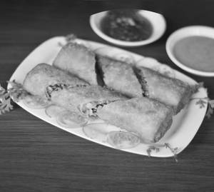 Veg Spring Roll (1nos)