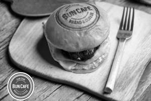 Classic Beef N Cheese Burger(burger  Bun)