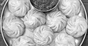 Veg Steamed Momos [8 Pieces]