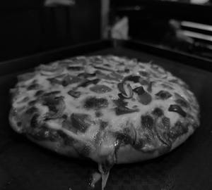 Schezwan pizza