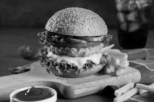 Peri Peri Paneer Burger