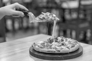 Paneer Khurchan Pizza