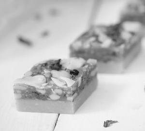 Rose Katli